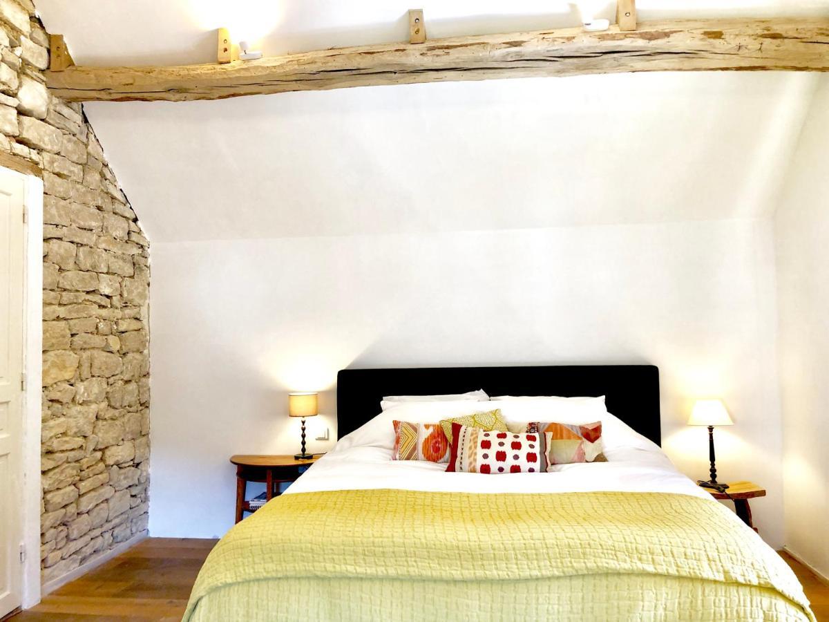 La Cour Des Delices Bed & Breakfast Gigny  Dış mekan fotoğraf
