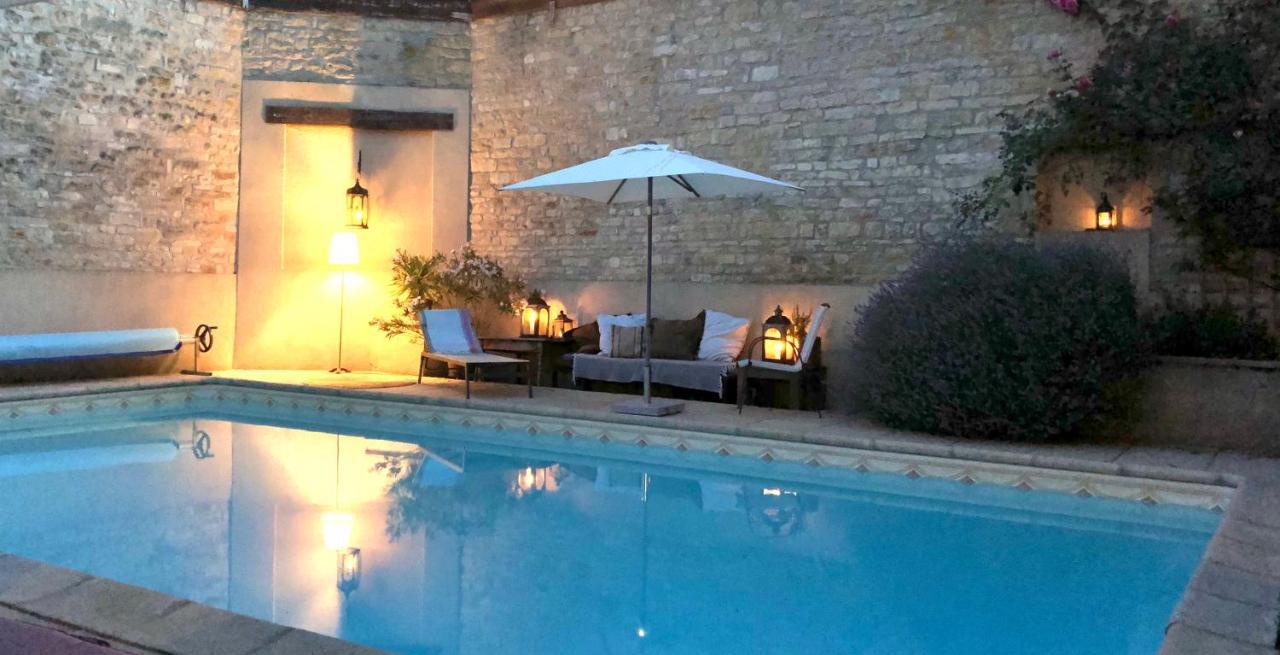 La Cour Des Delices Bed & Breakfast Gigny  Dış mekan fotoğraf